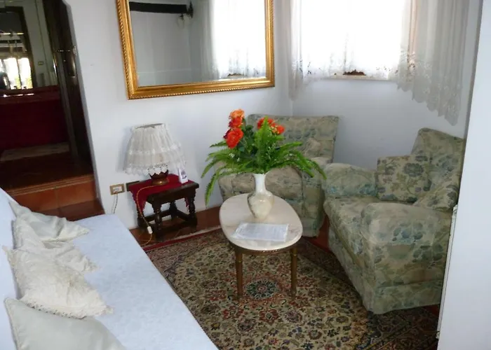 Ξενοδοχείο με διαμερίσματα Relais Michelangelo *